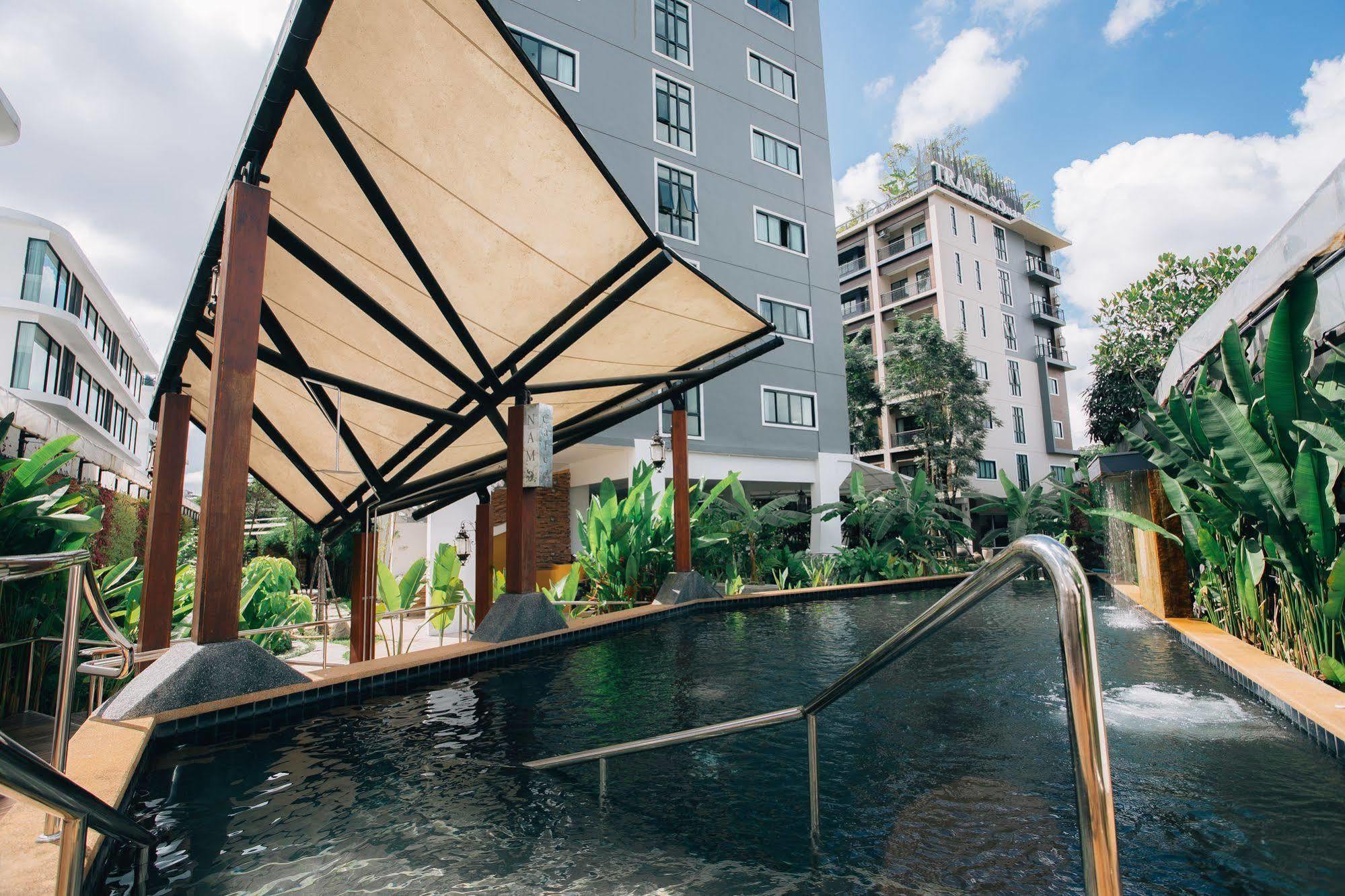 Icheck Inn Trams Square Τσιάνγκ Μάι Εξωτερικό φωτογραφία